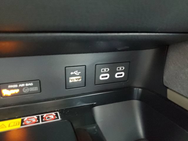 Used 2025 Toyota Camry LE FWD image 34