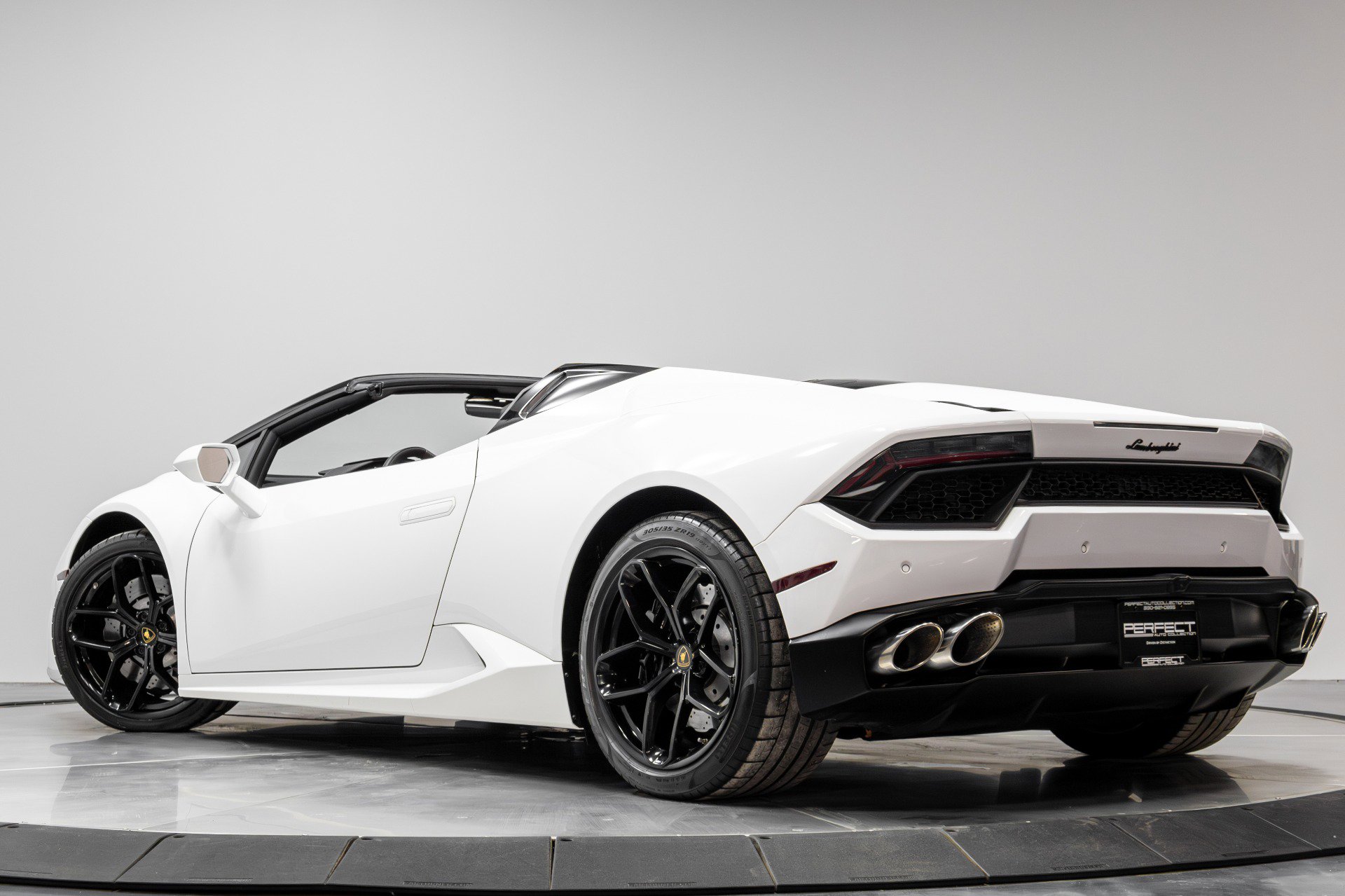 Used 2019 Lamborghini Huracan LP 580-2 image 41