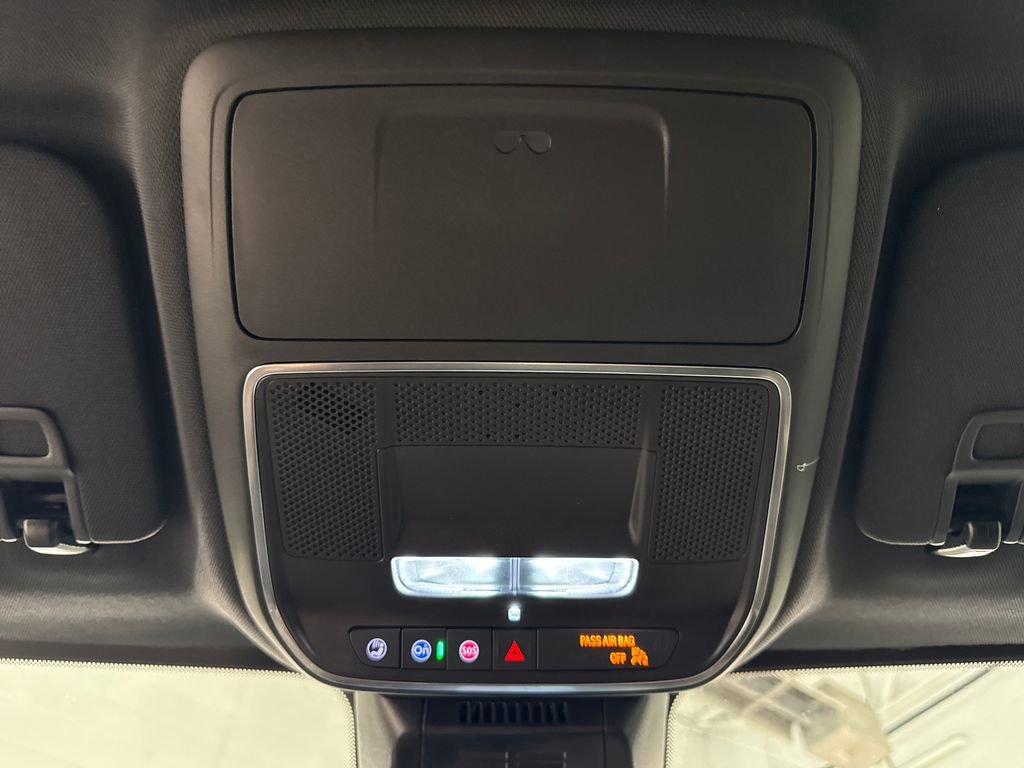 New 2026 Chevrolet Equinox RS w/ Safety and Technology Package AWD/4WD image 25