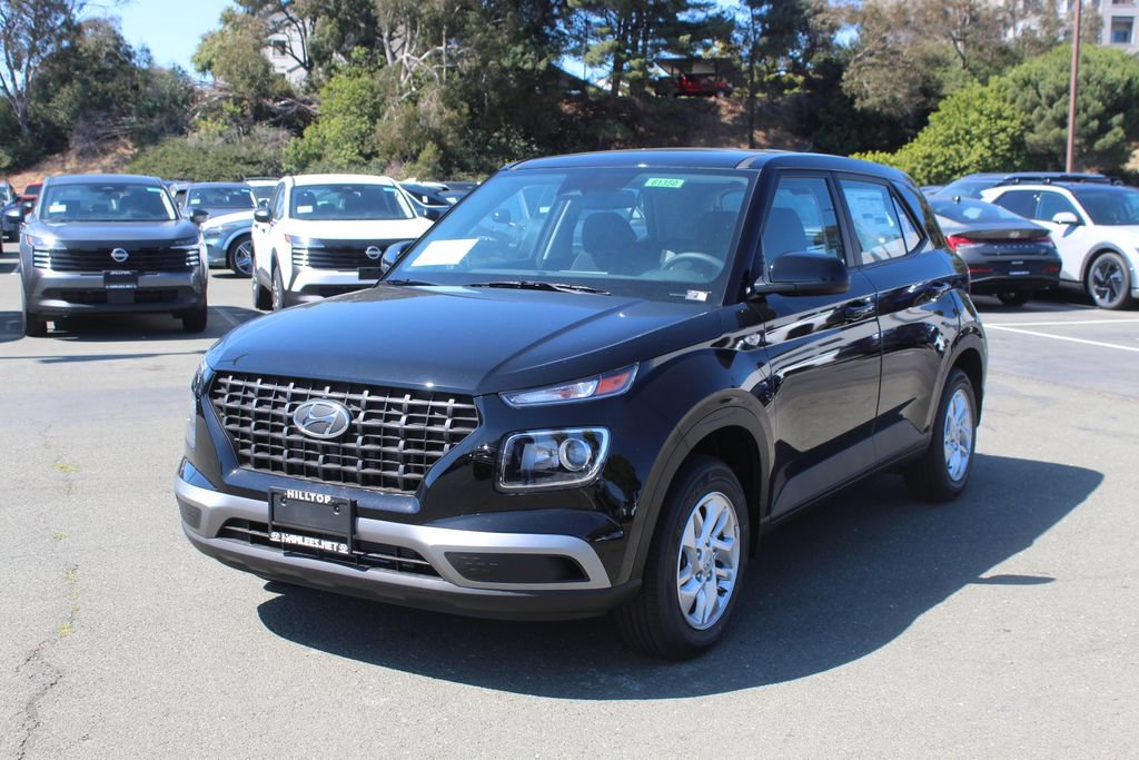New 2026 Hyundai Venue SE FWD image 3
