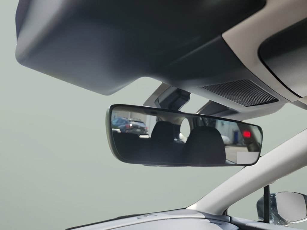 Certified 2025 Subaru Outback Premium image 17