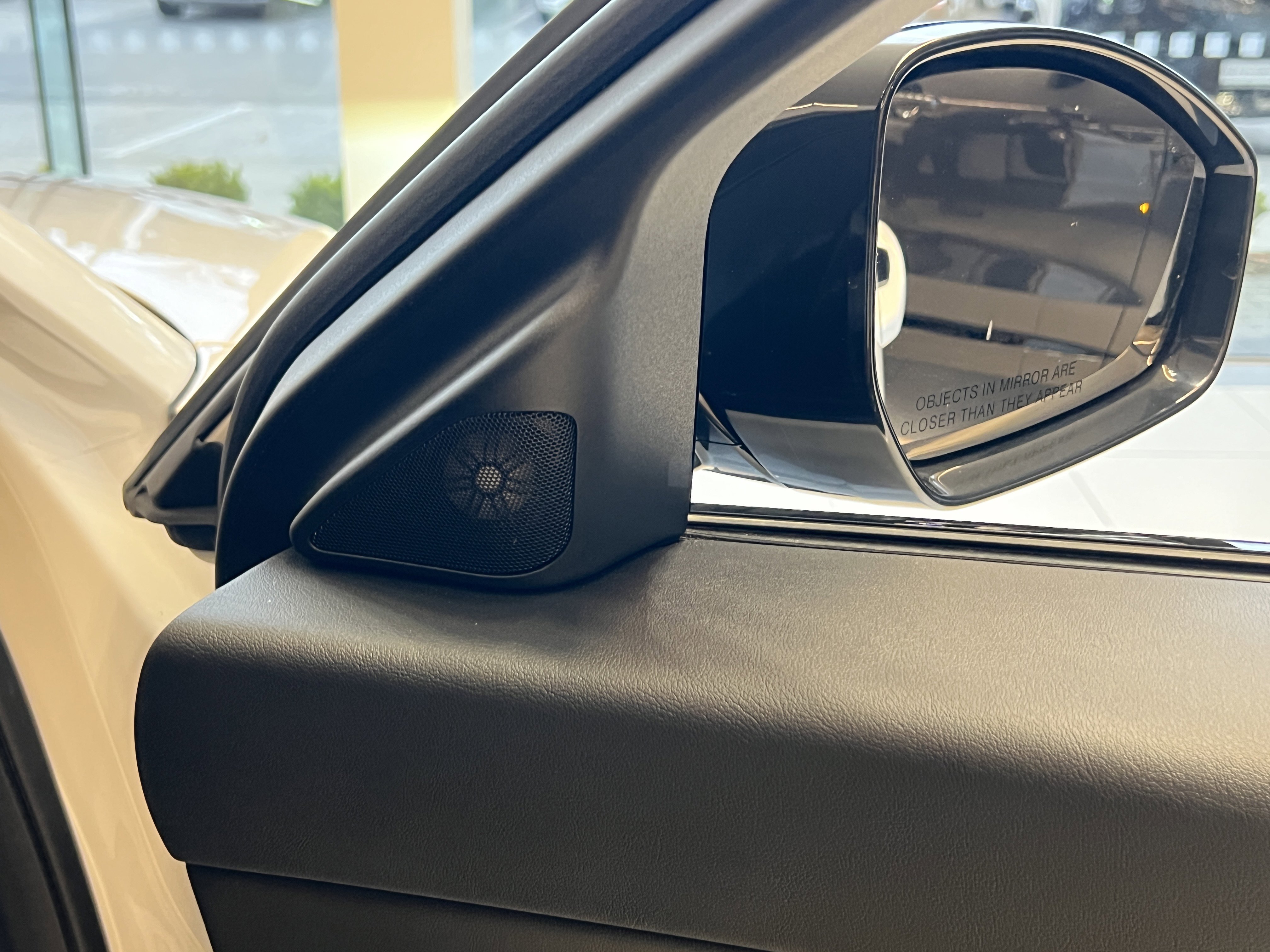 New 2024 Jaguar E-PACE R-Dynamic SE image 8