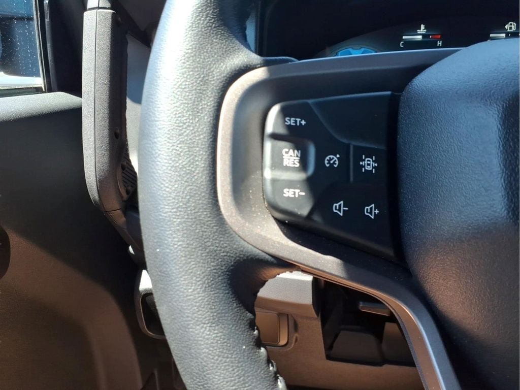 Used 2025 Ford Bronco Badlands AWD/4WD image 28