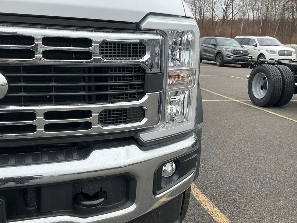 New 2026 Ford F450 XL image 2