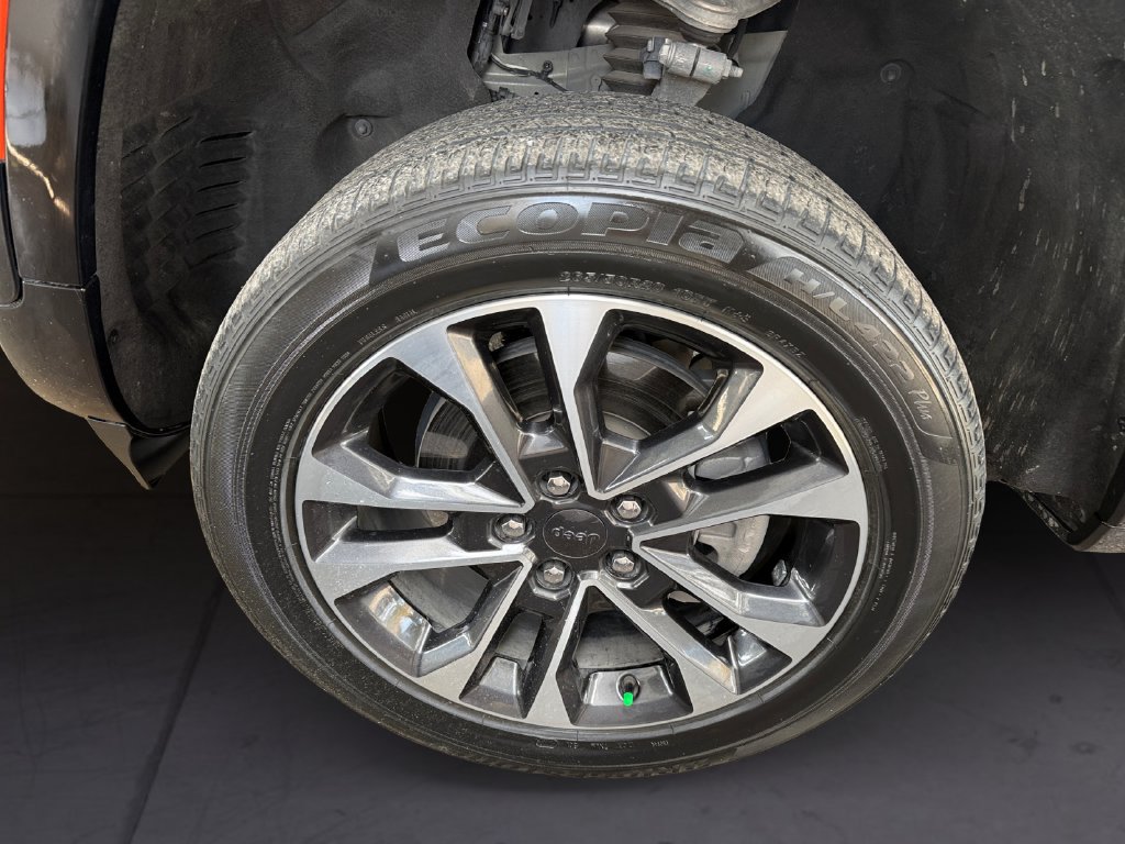Used 2023 Jeep Grand Cherokee L Overland AWD/4WD image 9