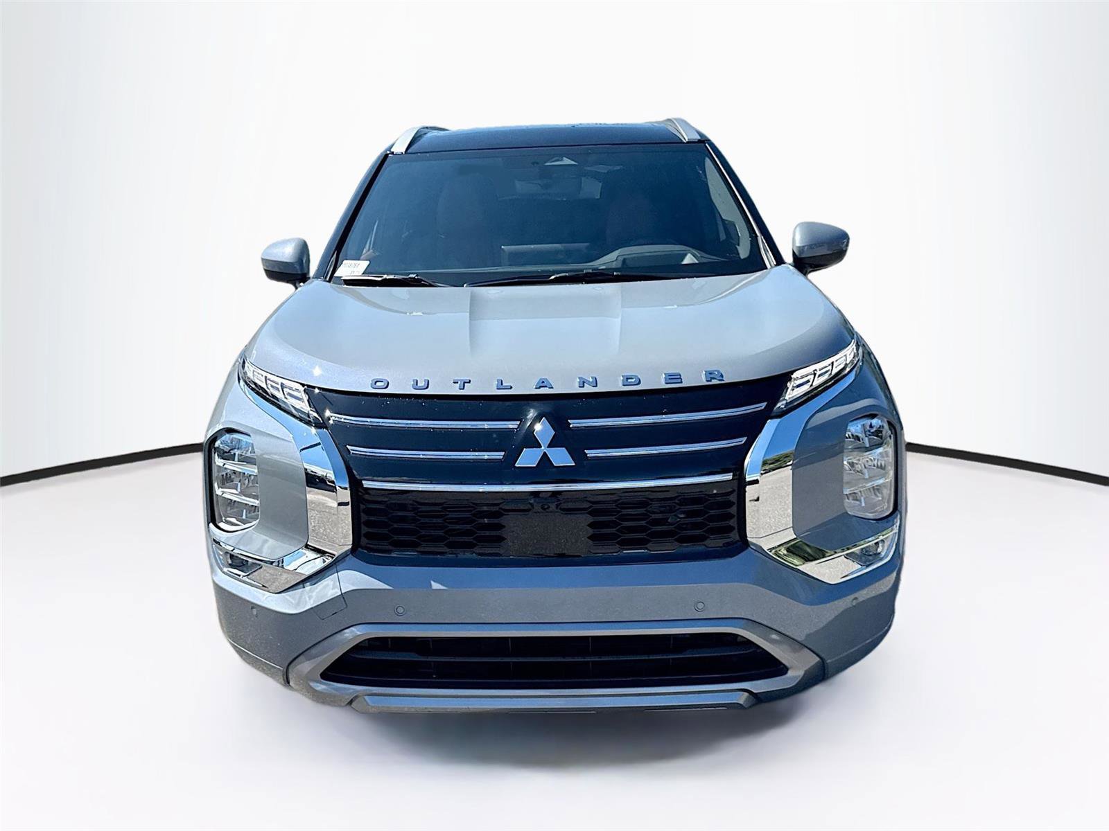New 2025 Mitsubishi Outlander SEL image 2