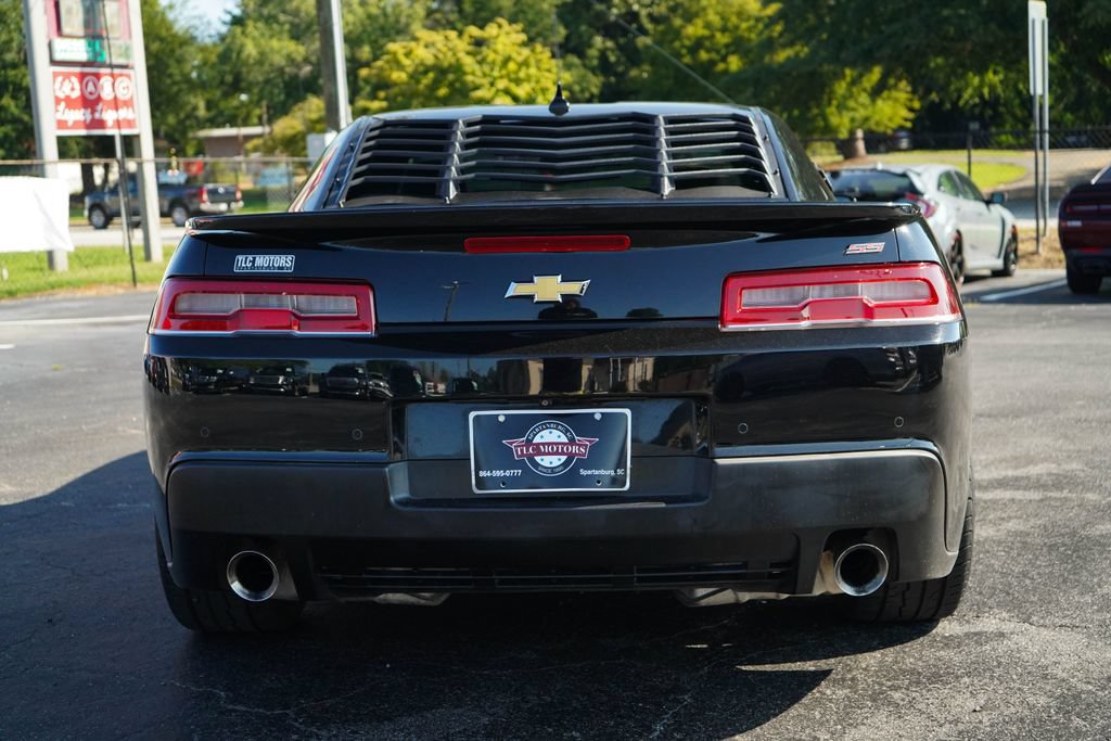 Used 2014 Chevrolet Camaro SS w/ RS Package RWD image 18