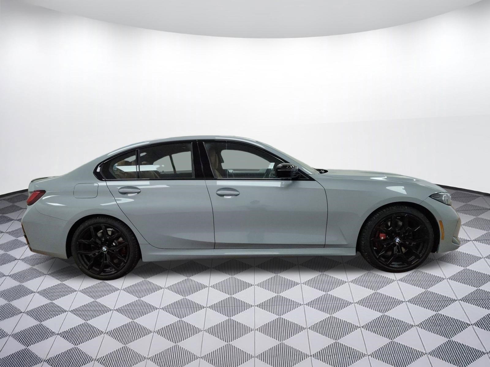 Used 2026 BMW 330i Sedan w/ M Sport Package RWD image 7