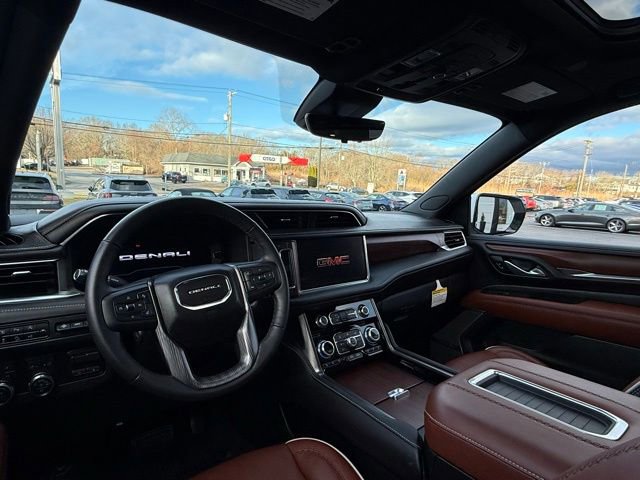 Used 2023 GMC Yukon Denali Ultimate AWD/4WD image 23
