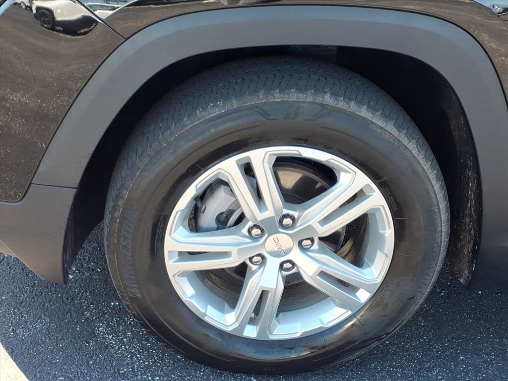 Used 2024 GMC Terrain SLE image 31