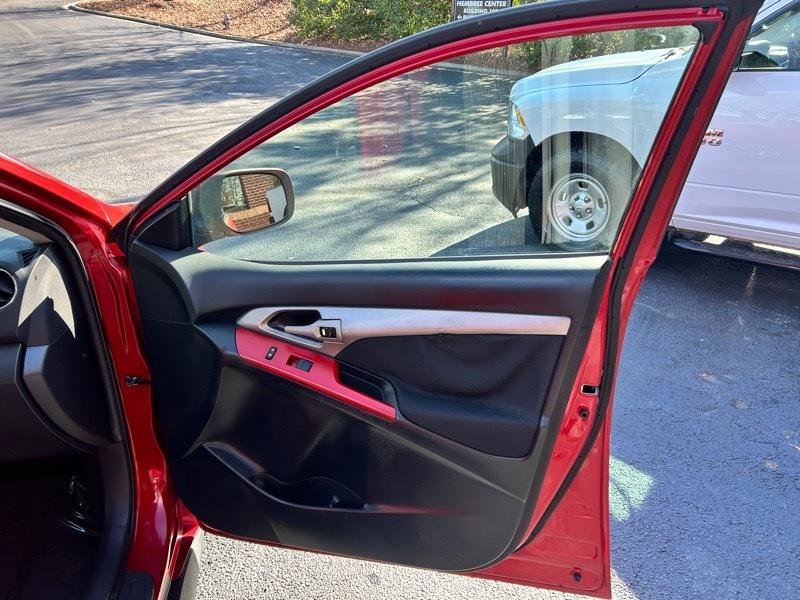 Used 2010 Pontiac Vibe w/ Preferred Package image 38