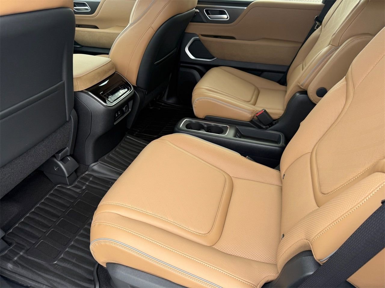 New 2026 INFINITI QX80 Luxe w/ Cargo Package AWD/4WD image 23