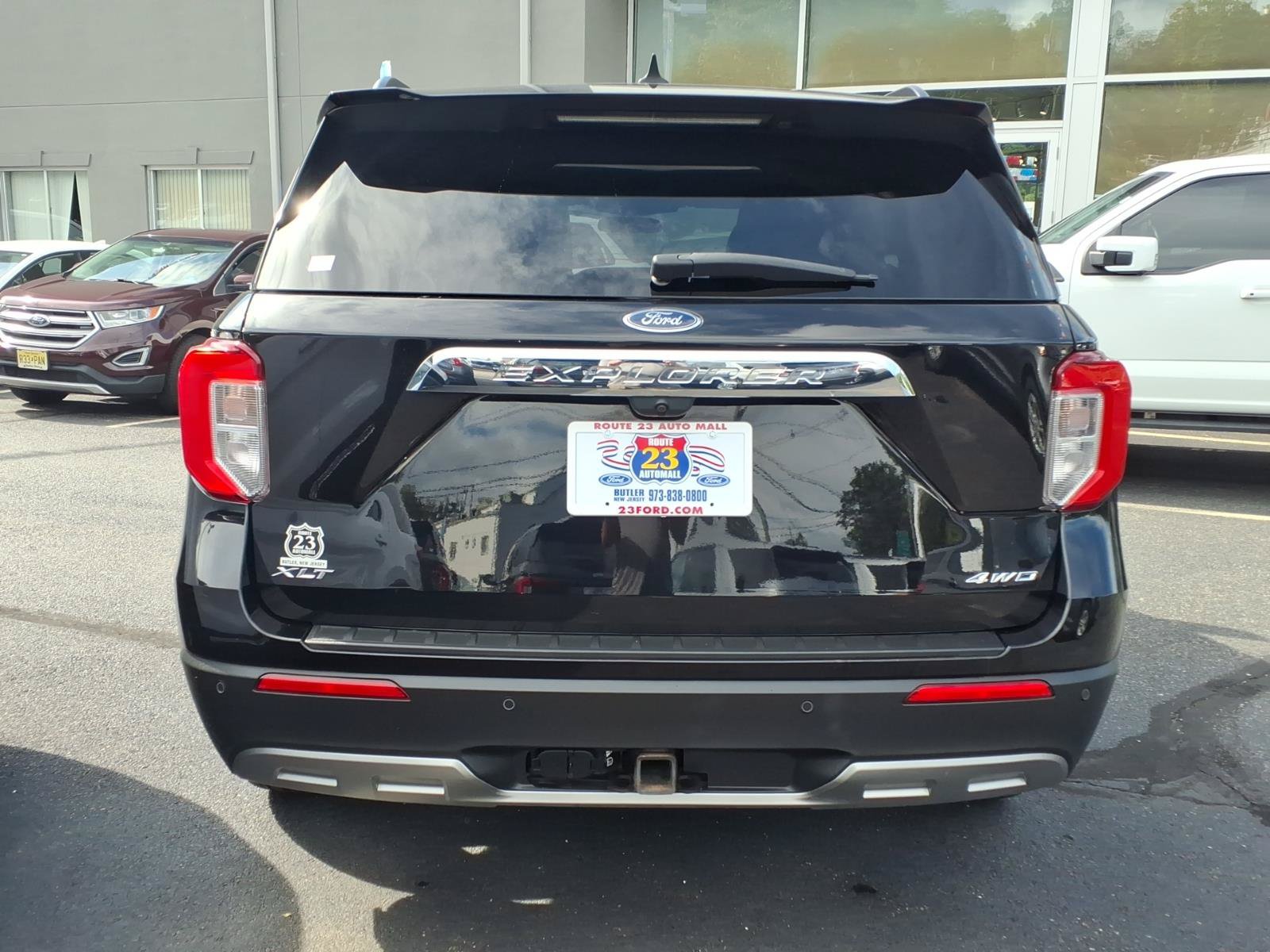 Certified 2023 Ford Explorer XLT w/ Equipment Group 202A AWD/4WD image 7