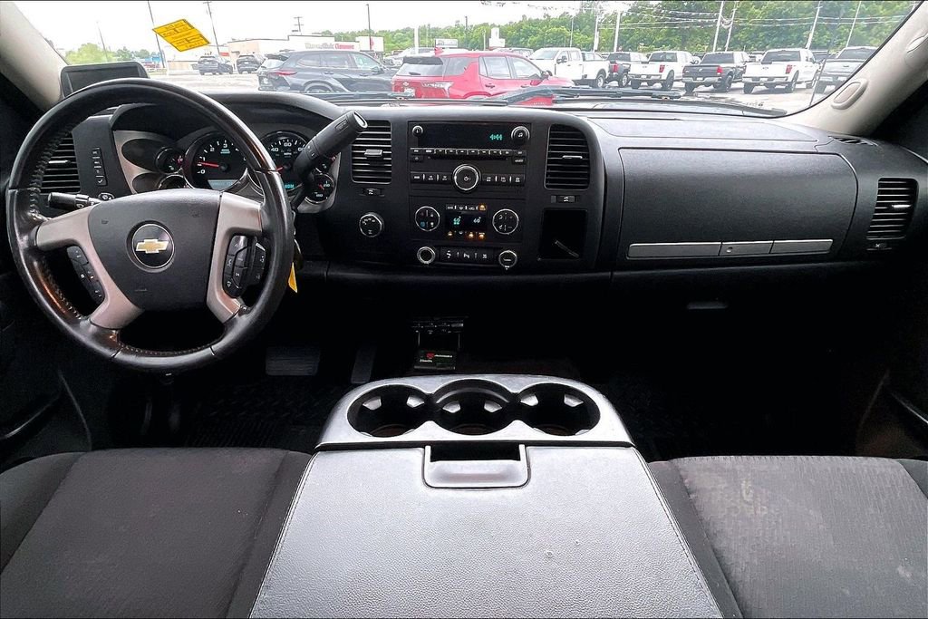 Used 2011 Chevrolet Silverado 1500 LT w/ All-Star Edition AWD/4WD image 15