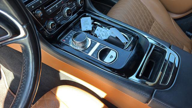 Used 2017 Jaguar XJ L Portfolio AWD/4WD image 15