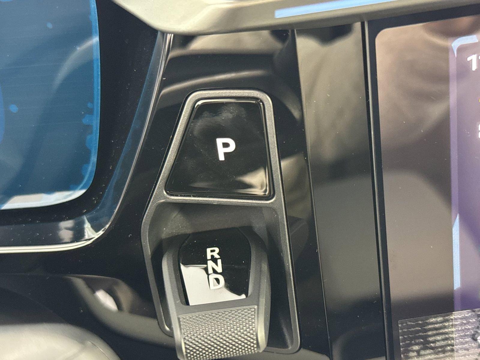 New 2026 Porsche Macan 4 Electric image 26