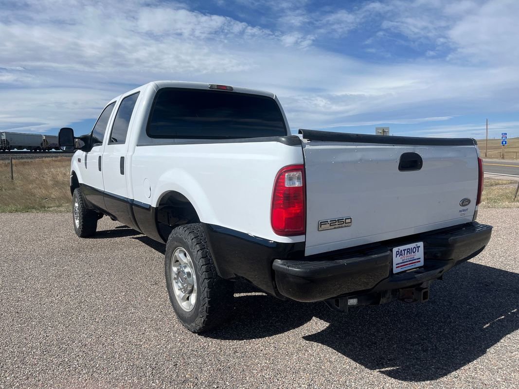 Used 2006 Ford F250 XLT image 3