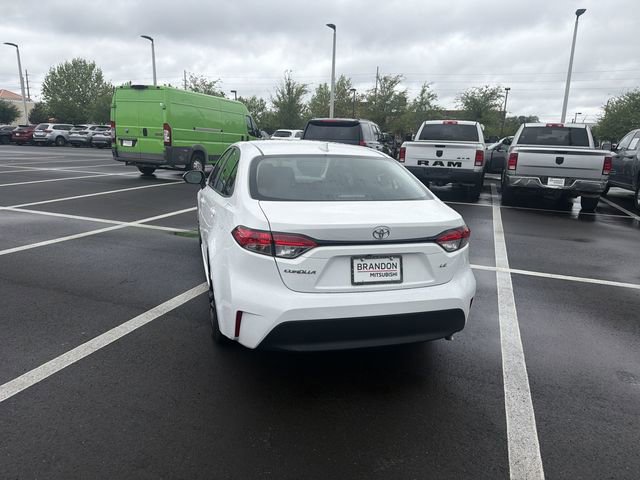 Used 2025 Toyota Corolla LE image 12