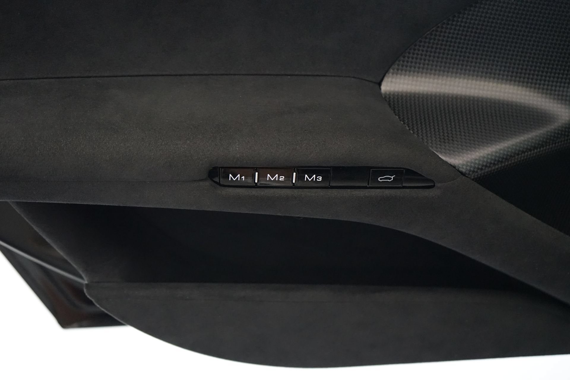 Used 2025 Ferrari 12Cilindri RWD image 32