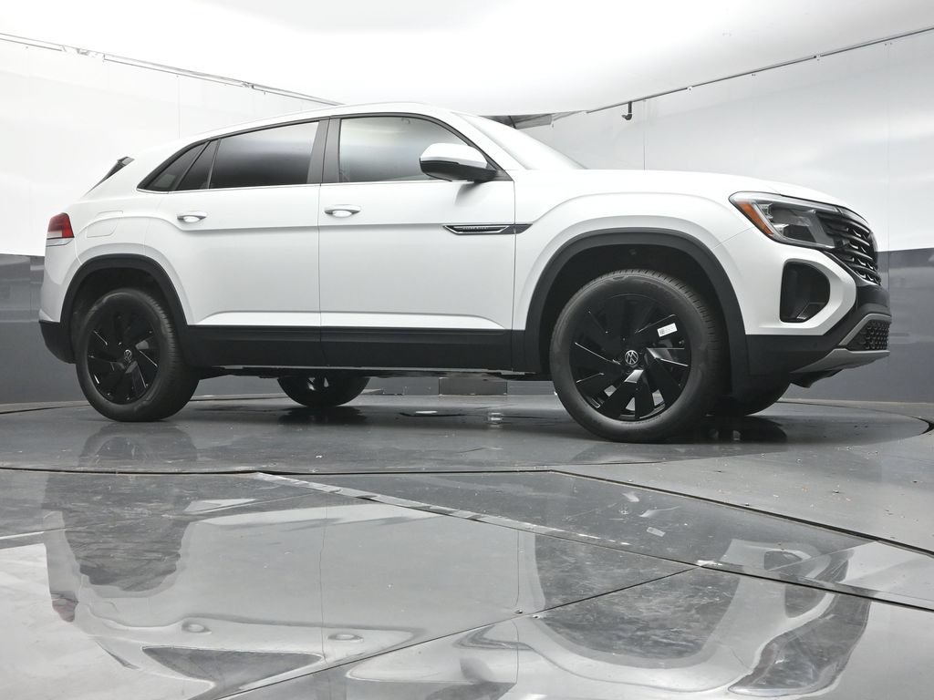 New 2026 Volkswagen Atlas Cross Sport SE FWD image 36