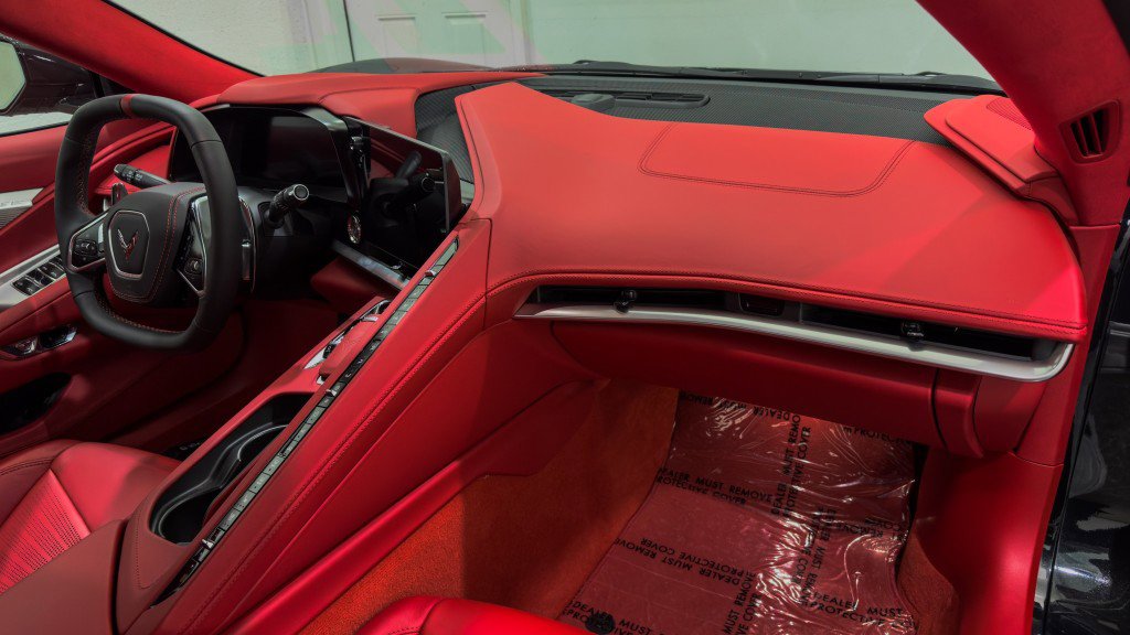 Used 2024 Chevrolet Corvette Stingray Premium Conv w/ Z51 Performance Package image 25