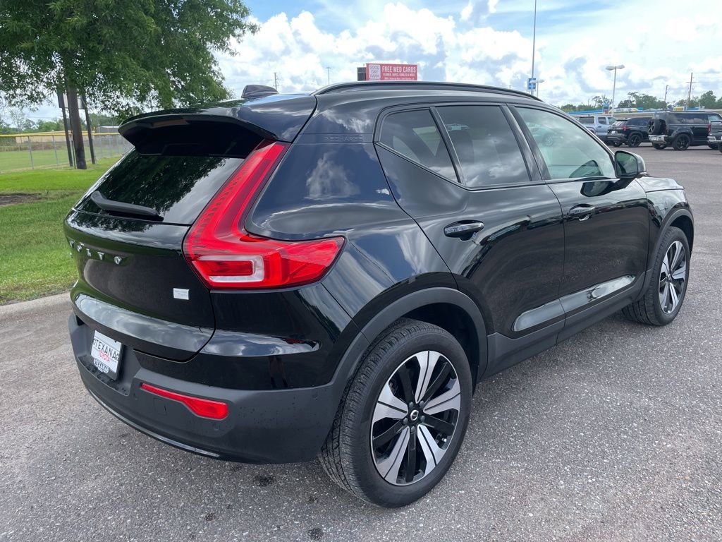 Used 2023 Volvo XC40 Recharge Plus AWD/4WD image 8