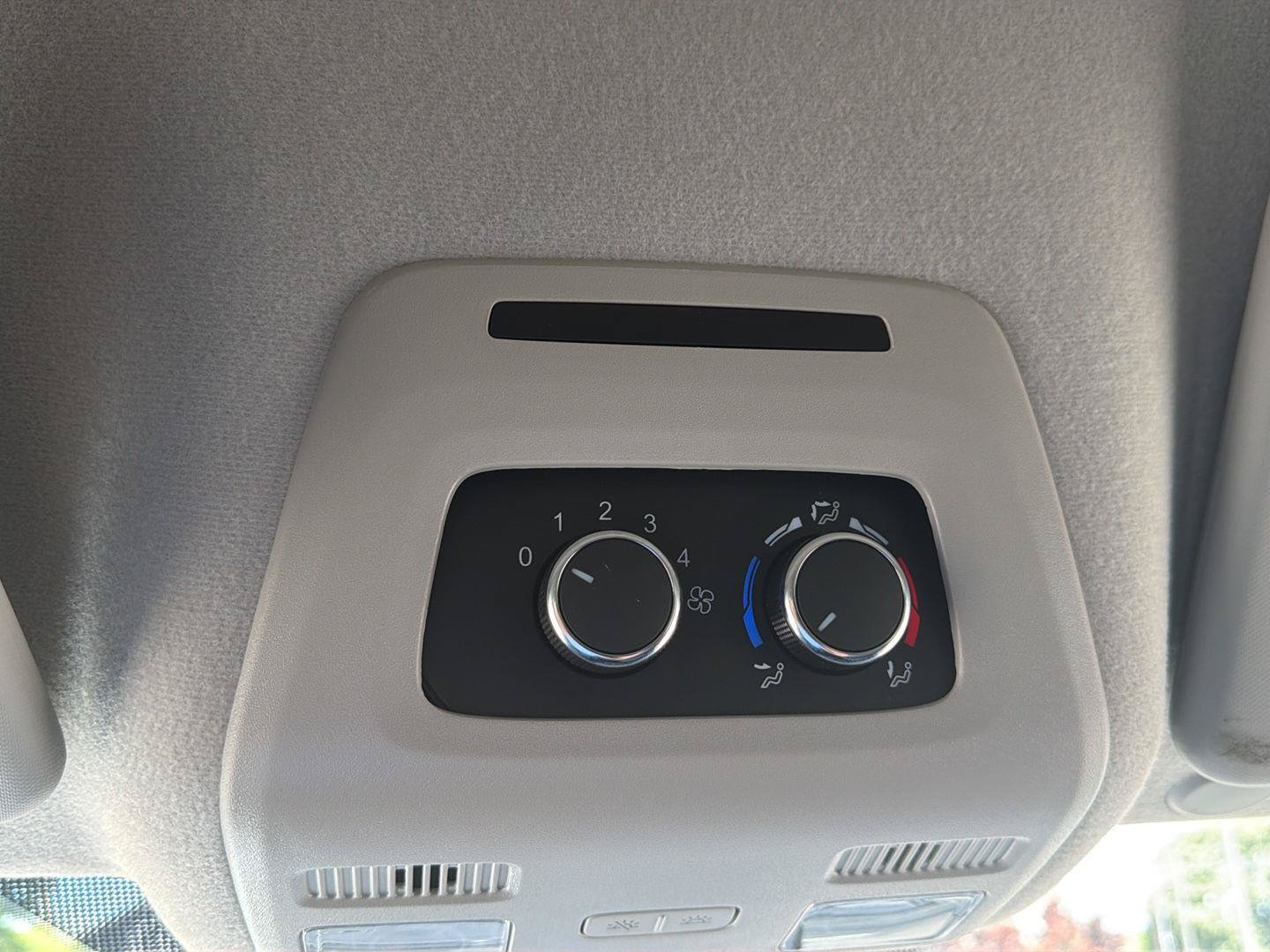 Used 2024 Ford Transit 350 XLT RWD image 10