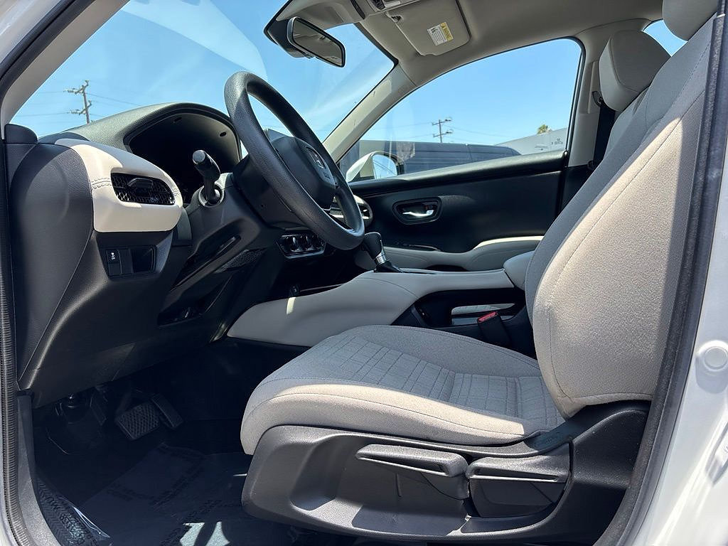 Used 2024 Honda HR-V LX image 11