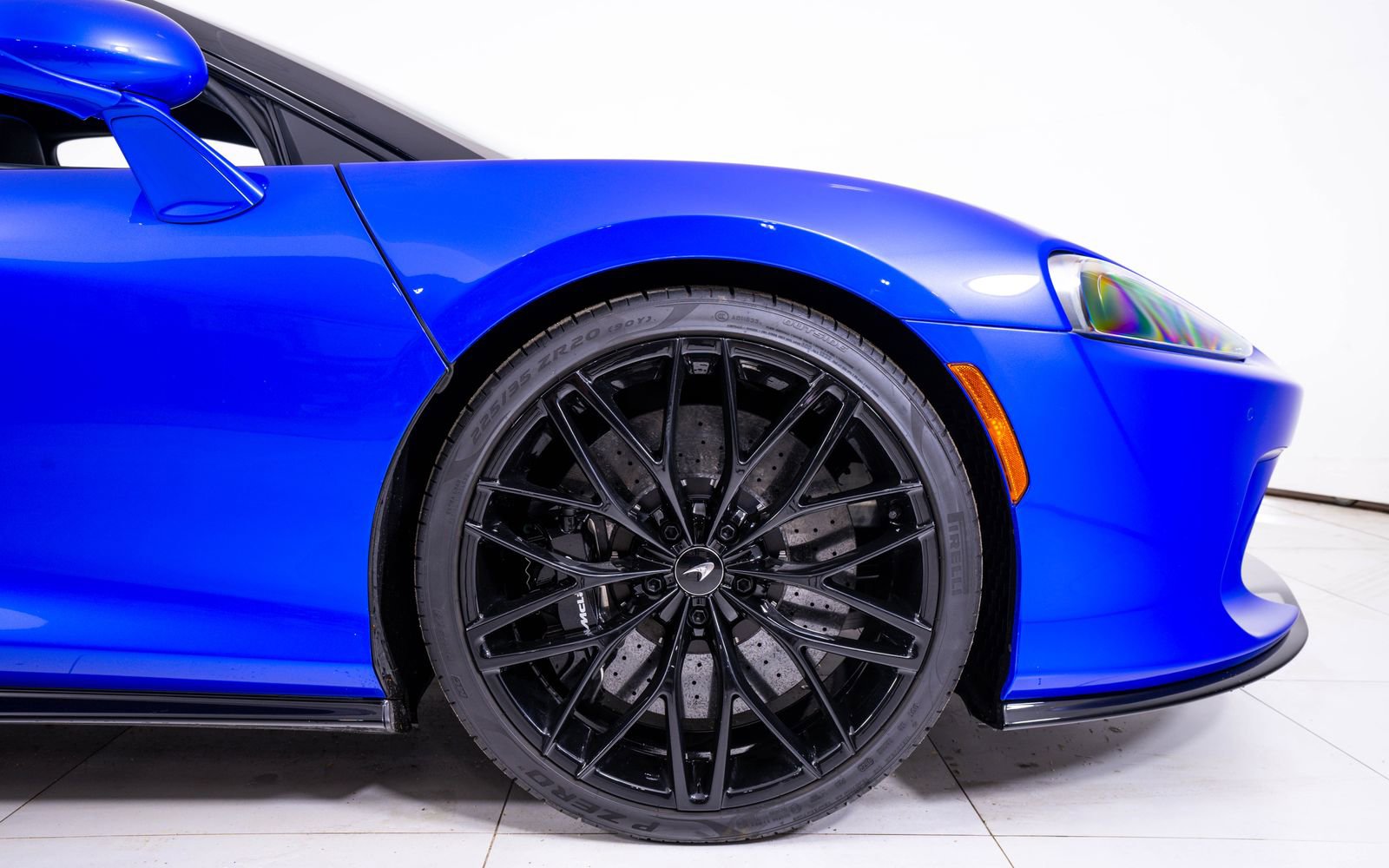 Used 2023 McLaren GT image 16