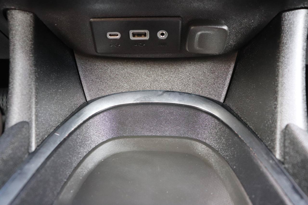 Used 2025 Chevrolet Malibu LT FWD image 32