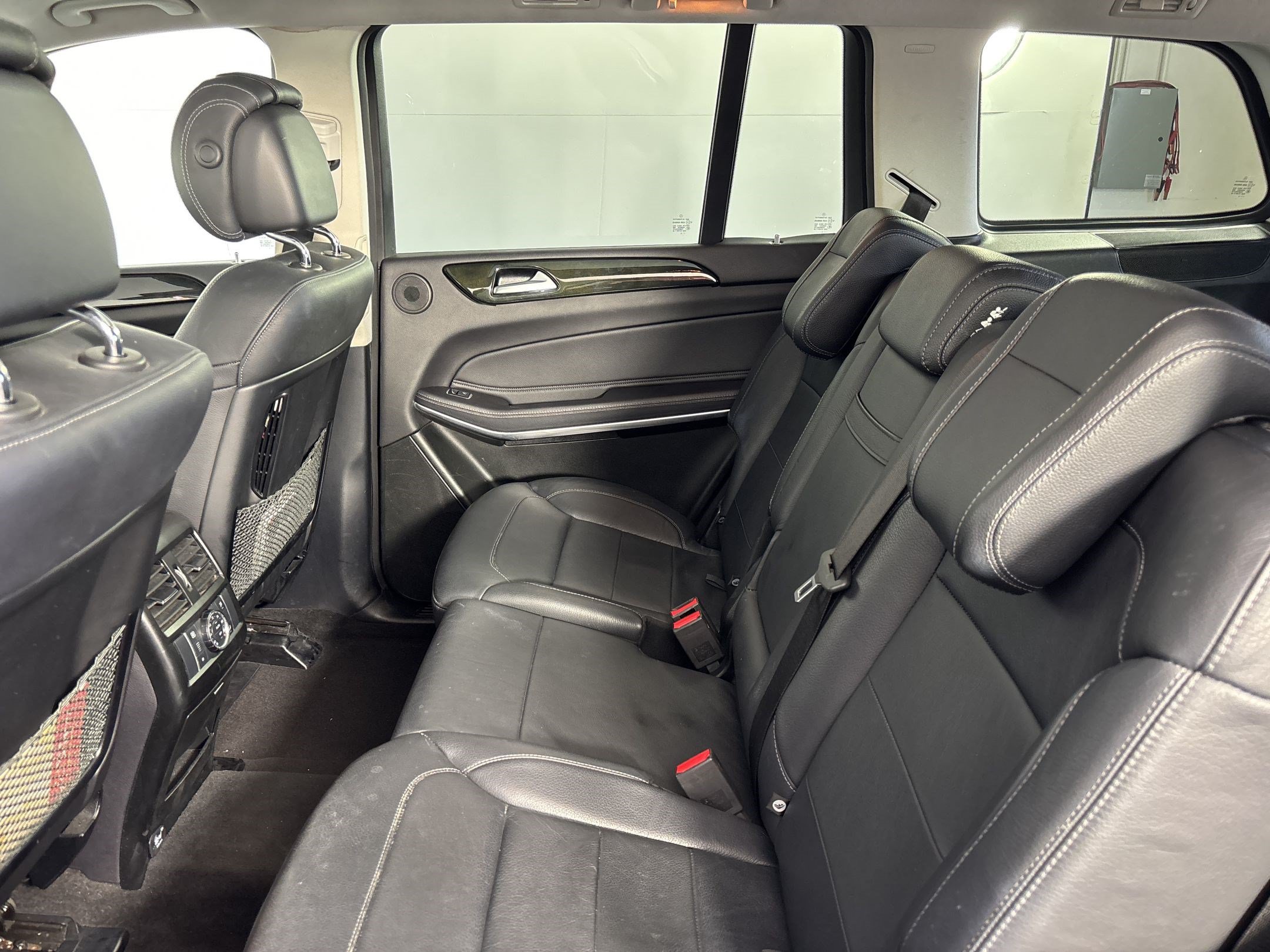Used 2018 Mercedes-Benz GLS 550 4MATIC image 25