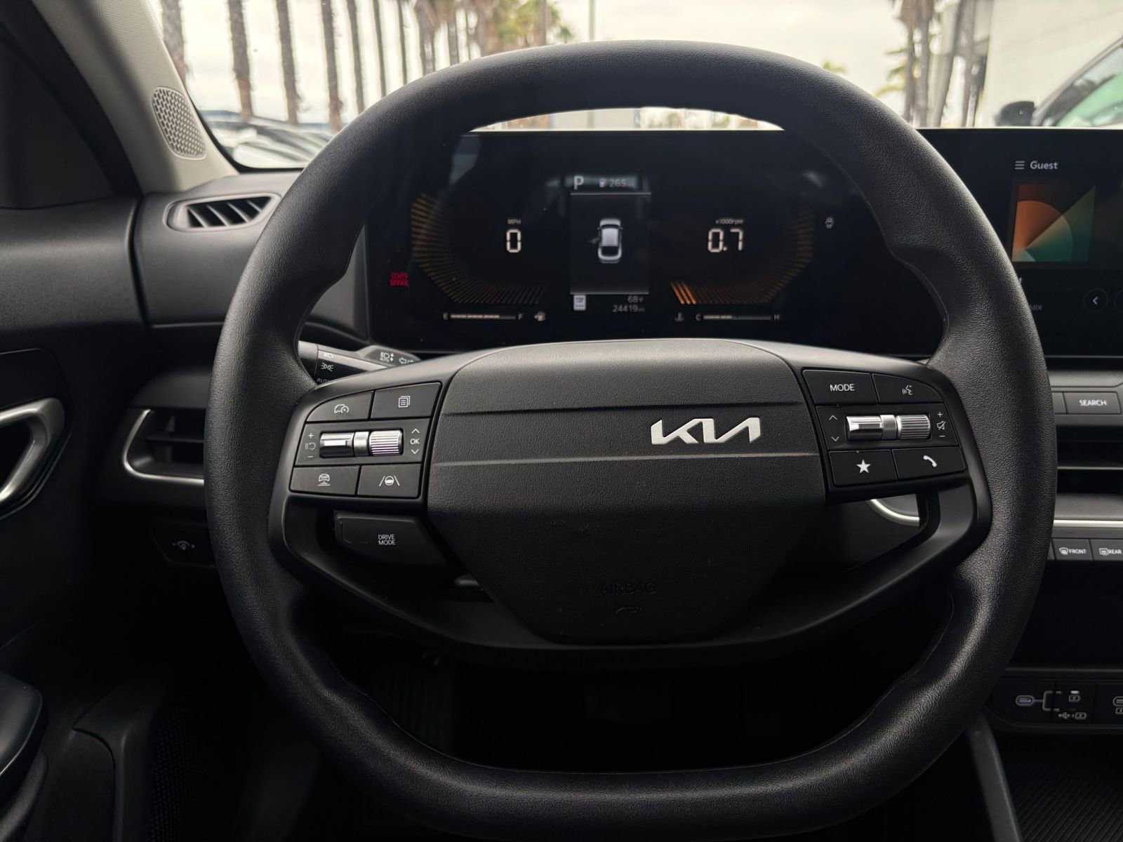 Used 2025 Kia K4 FWD image 27