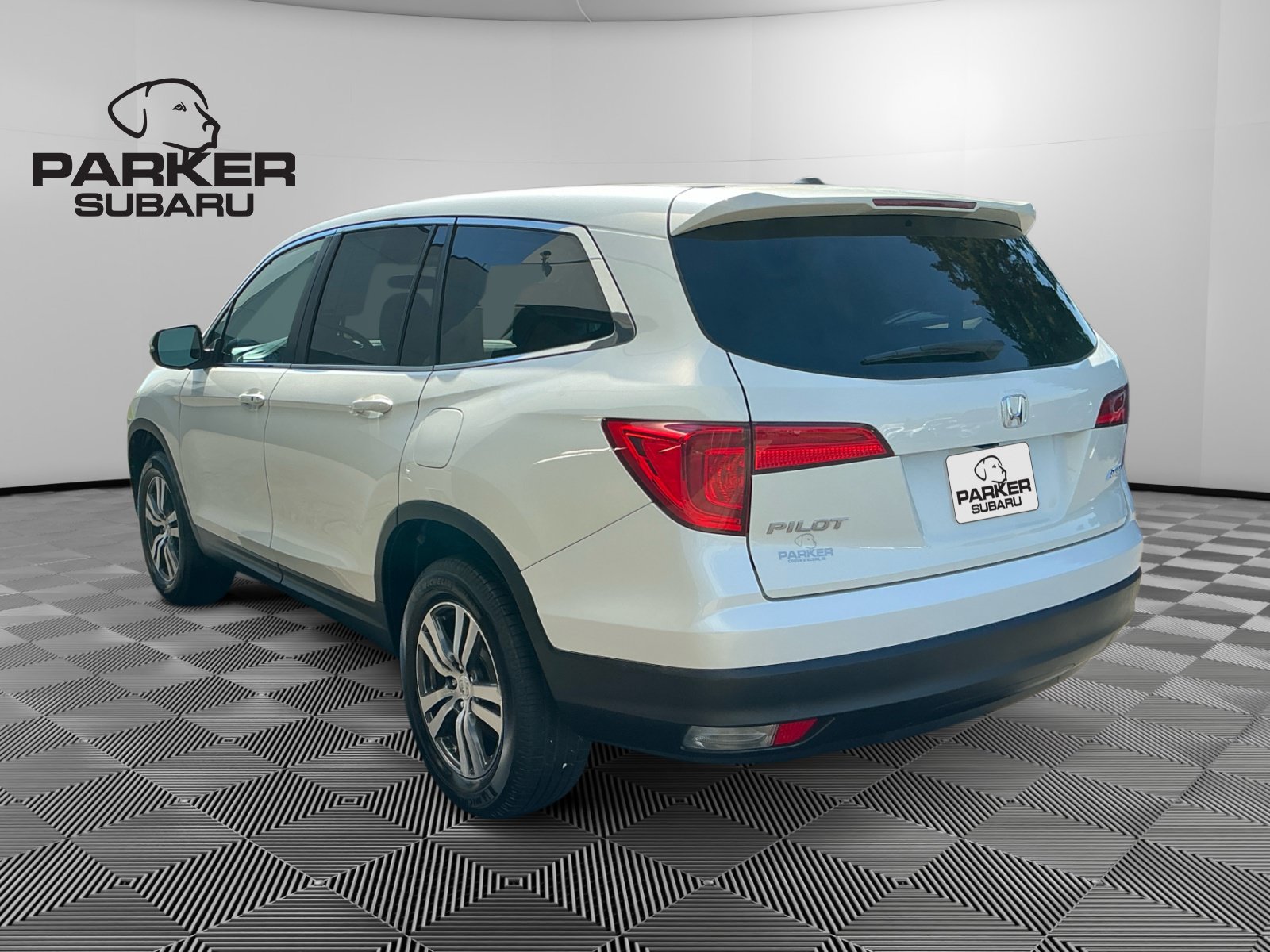 Used 2017 Honda Pilot EX image 3