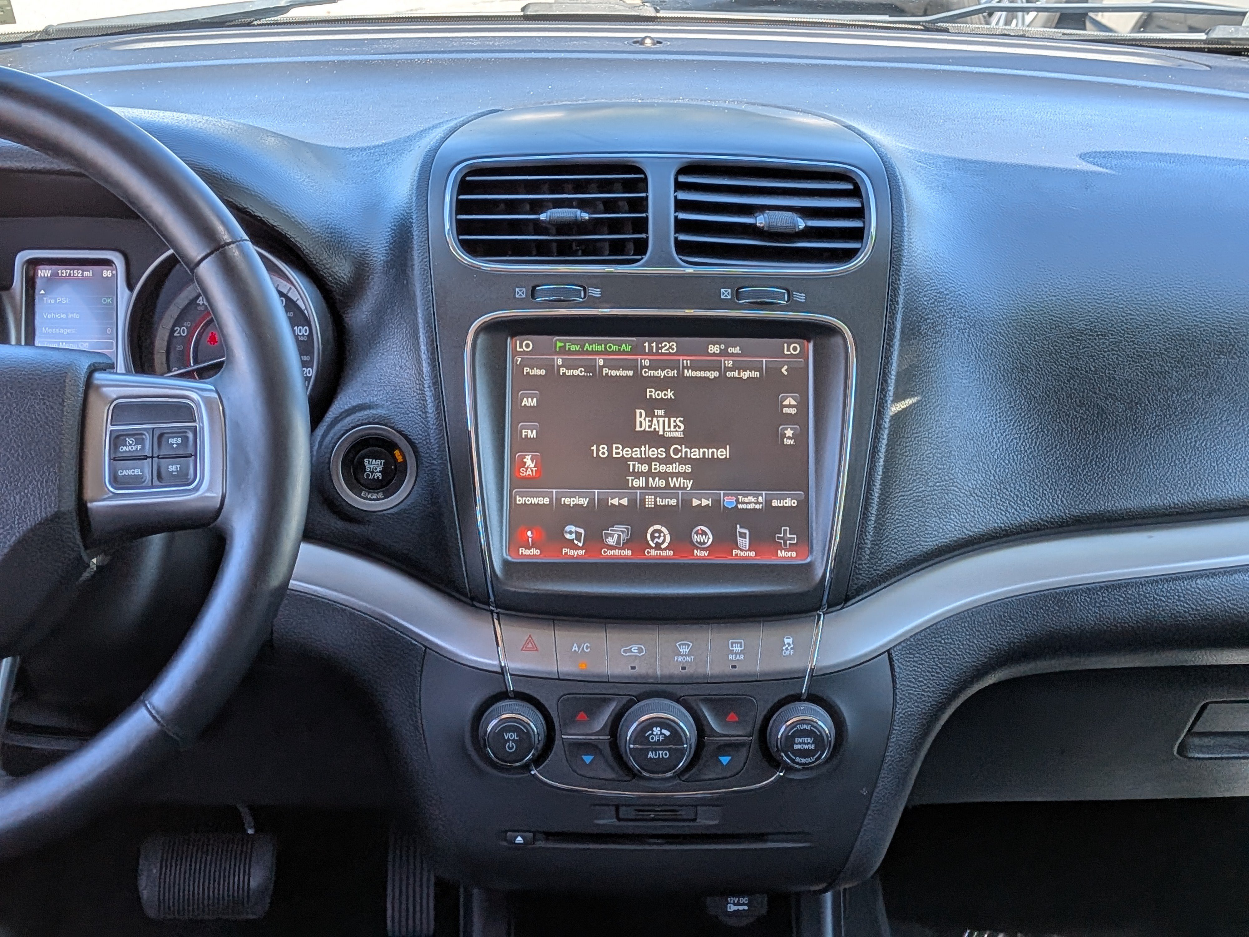 Used 2016 Dodge Journey Crossroad FWD image 19