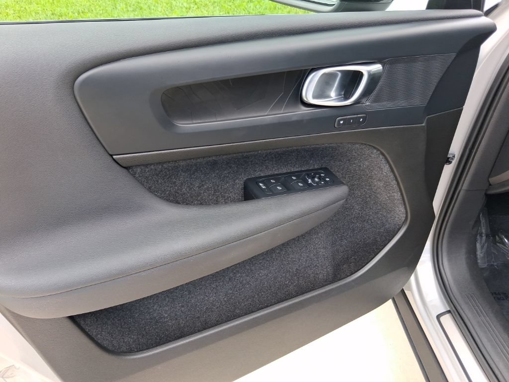 Used 2023 Volvo C40 P8 Recharge Plus AWD/4WD image 15