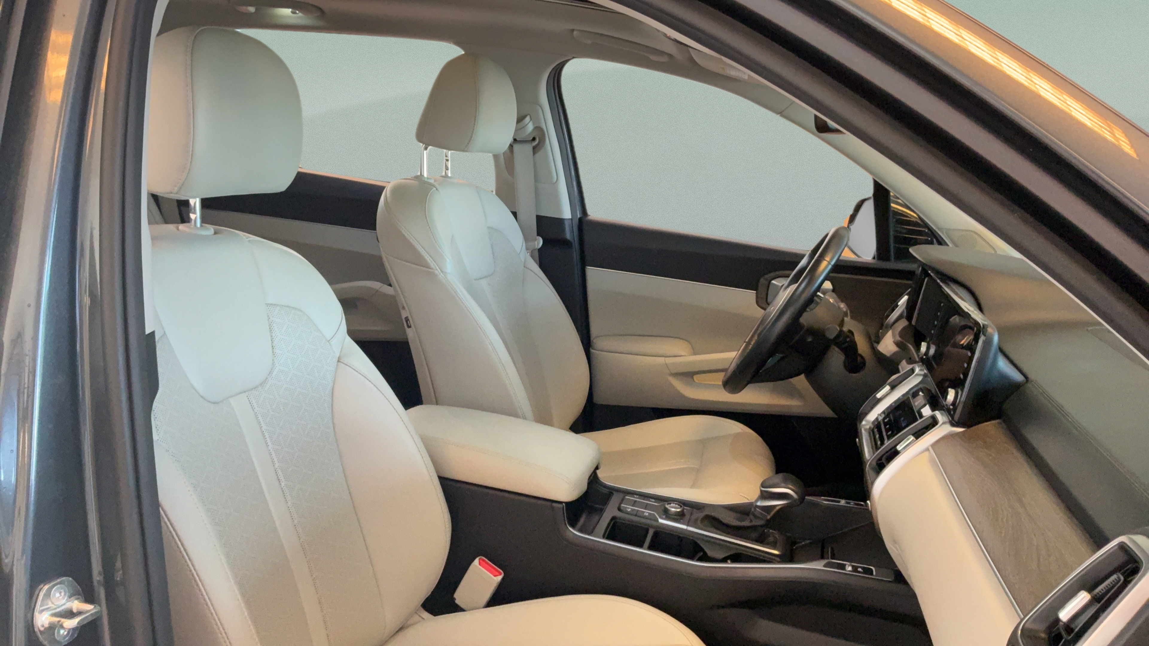 Used 2023 Kia Sorento S w/ Panoramic Sunroof Package AWD/4WD image 32