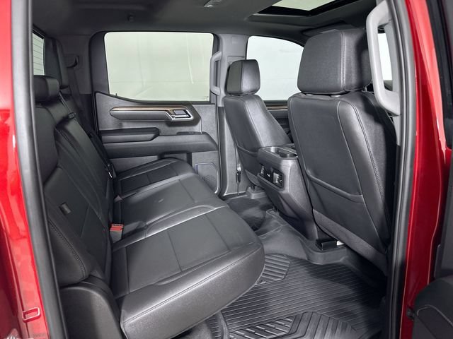 Used 2025 Chevrolet Silverado 1500 LT Trail Boss w/ Convenience Package II AWD/4WD image 28