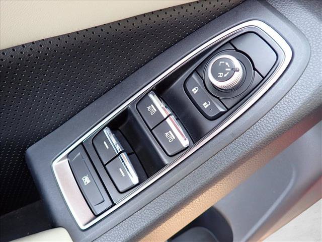 Used 2019 Subaru Ascent Limited AWD/4WD image 16