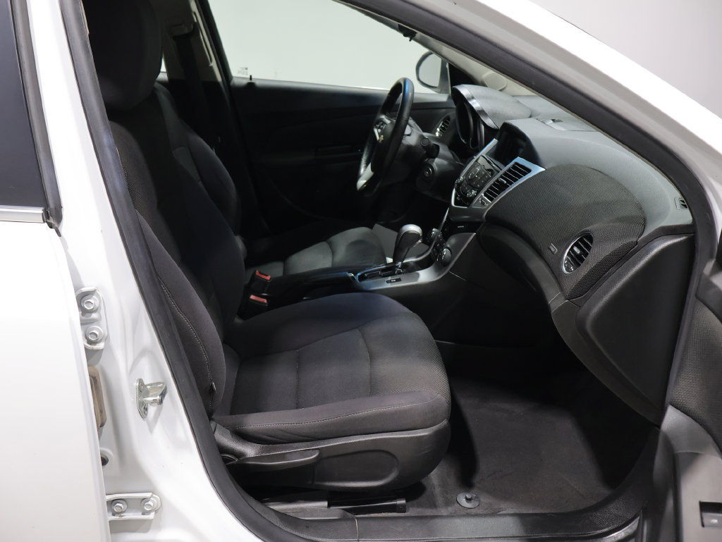 Used 2012 Chevrolet Cruze LT FWD image 13