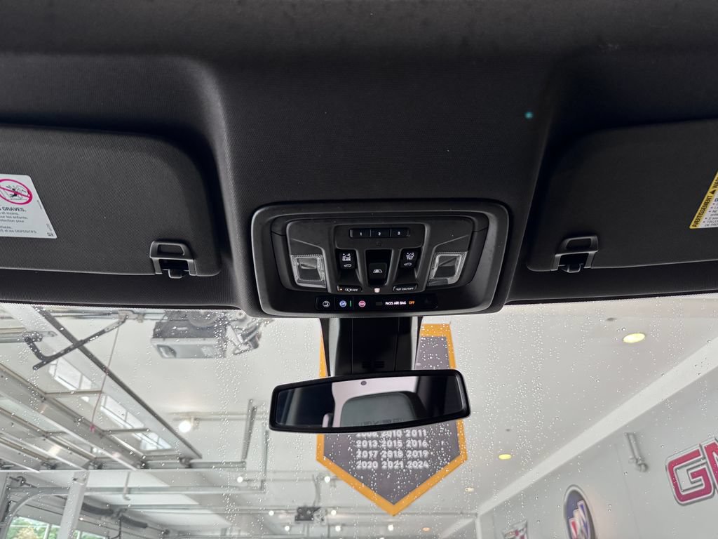 Certified 2022 GMC Sierra 3500 Denali AWD/4WD image 30
