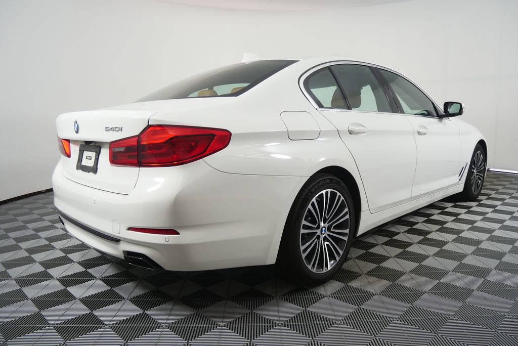 Used 2019 BMW 540i RWD image 3