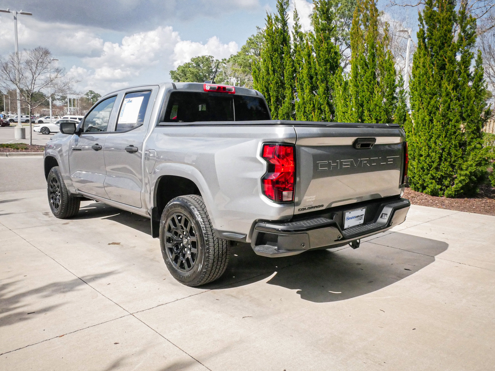 Used 2025 Chevrolet Colorado W/T w/ WT Custom Package image 8