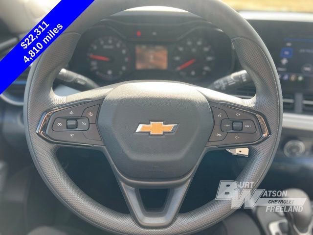 Used 2025 Chevrolet Trax LS w/ LS Convenience Package image 15