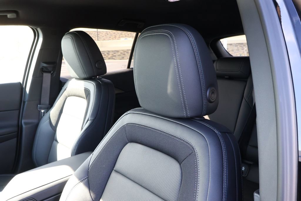 New 2026 Chevrolet Equinox EV LT image 15