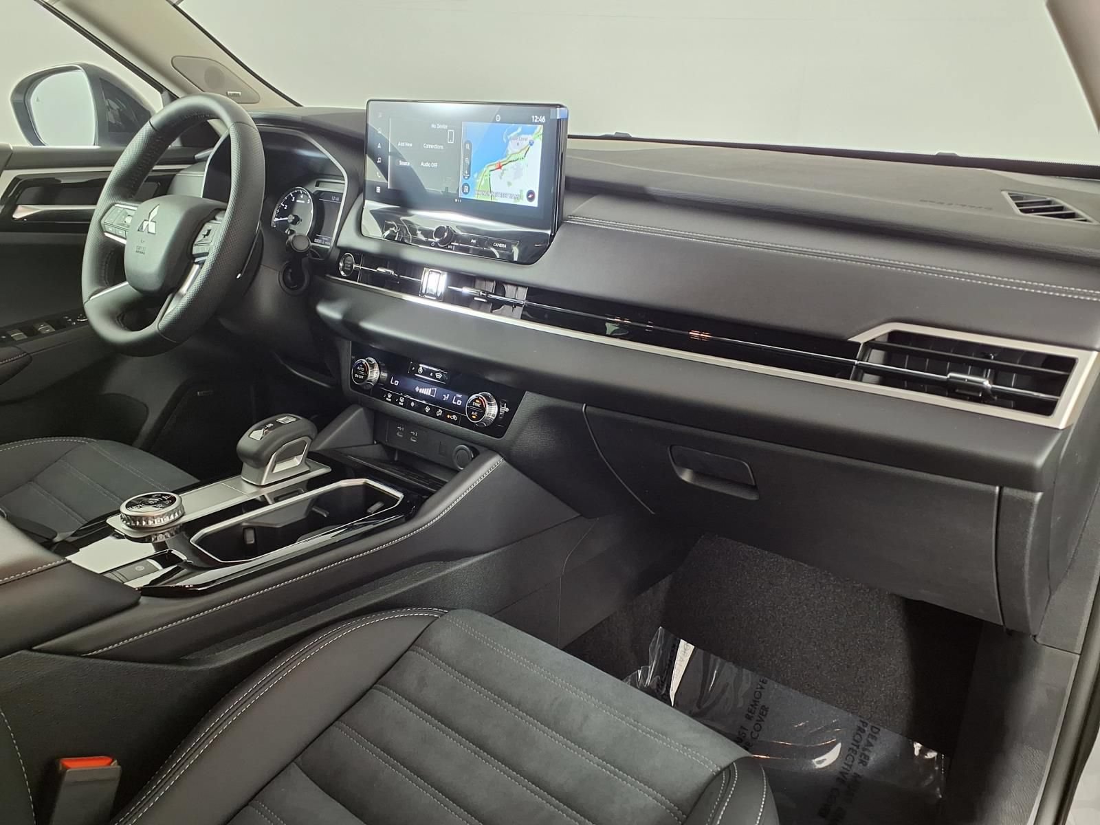 New 2026 Mitsubishi Outlander AWD image 7