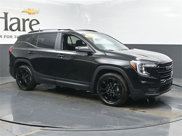 Used 2022 GMC Terrain SLE w/ Driver Convenience Package image 6
