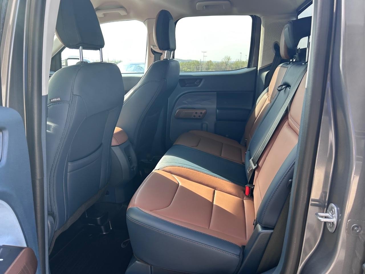 Used 2022 Ford Maverick Lariat w/ Equipment Group 500A Standard image 9