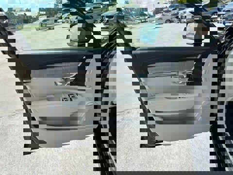 Certified 2024 Volvo S90 T8 Ultimate w/ Lounge Package image 16