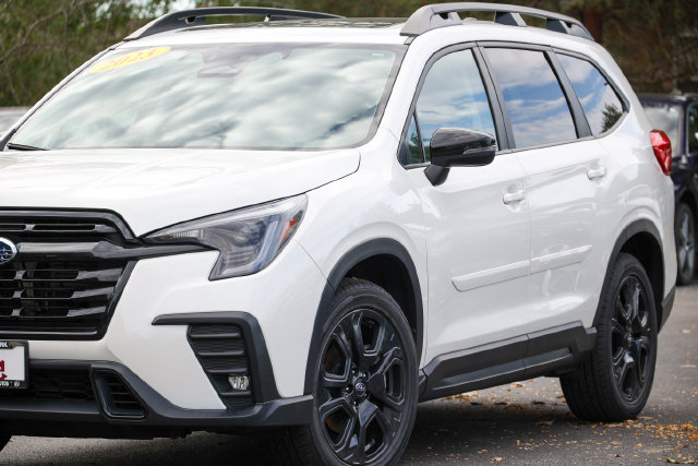 Used 2023 Subaru Ascent Onyx Edition AWD/4WD image 15