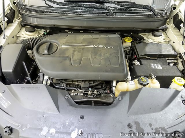 Used 2019 Jeep Cherokee Trailhawk image 25